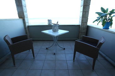 Ammos Suites