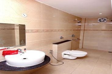 هتل Oyo Rooms Railway Station Raipur