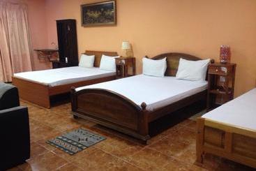 Sunshine Hotel & Hall