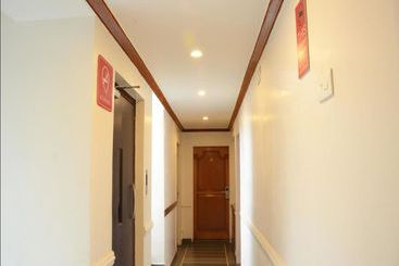 هتل Oyo Rooms Near Laxminarayan Theatre Swargate