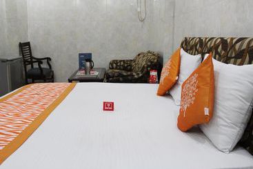 هتل Oyorooms Hazratnizamuddin Railwaystation