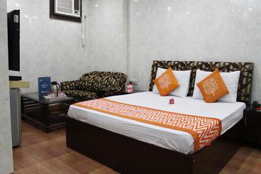 هتل Oyorooms Hazratnizamuddin Railwaystation