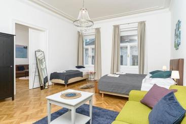 Senator Suite Stephansplatz By Welcome2vienna