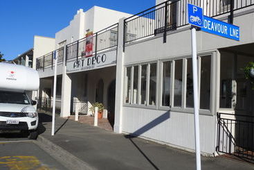 Art Deco Apartment