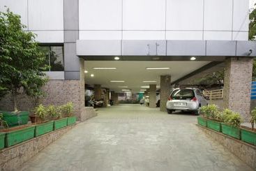 酒店 Oyo Rooms Koti Imlibun Bus Station
