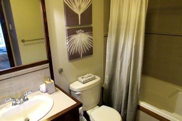 هتل Tremblant Les Eaux By Les Suites