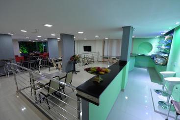 هتل Biss Inn