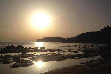 B&b Scala Dei Turchi Beach