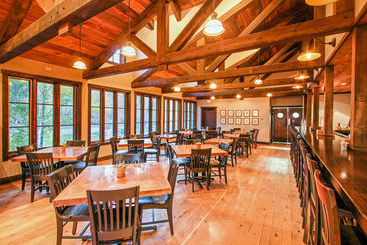 هتل The Angler Inn