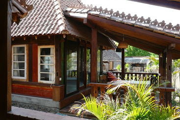 Classic Beach Villas