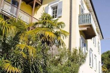 هتل Residence Santa Caterina