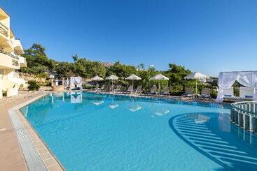 هتل Pefkos View Suites & Maisonette
