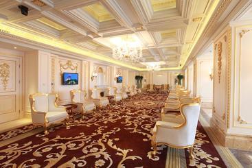 هتل Nantong Jinshi International