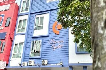 هتل Behomy Corner Eight Lippo Karawaci