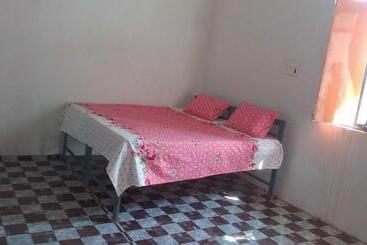 هتل Spot On 81155 Tarun Guest House