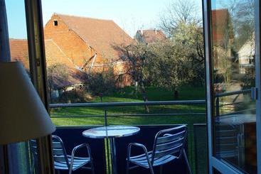 هتل Gasthof Zur Sonne