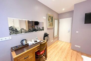 Отель Glashütten