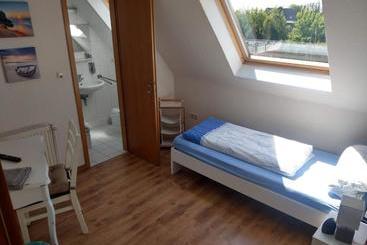 هتل Pension An Der Reling