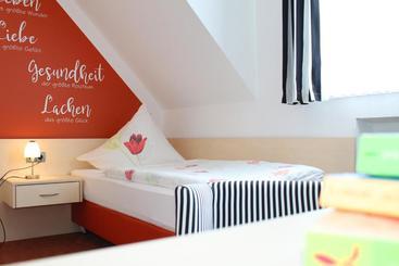هتل Gästehaus Schmidt