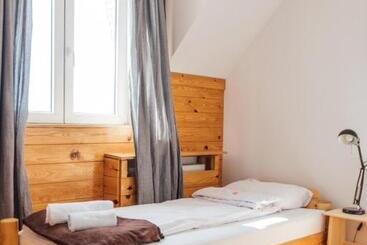 تختخواب و صبحانه Backcountry