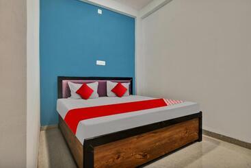 בית מלון כפרי Oyo Flagship 81292  Choice Inn