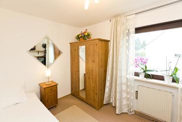 هتل Bed And Breakfast Zeevat