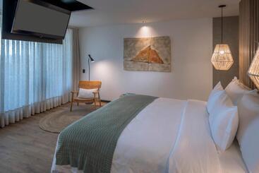 منتجع Serhs Experience Suítes