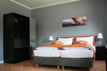 هتل Apartmenthaus Unterwegs