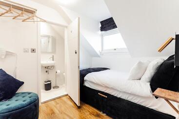 هتل Cambridge House