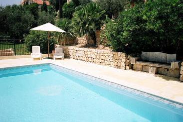 هتل B&b  Villa Coste D Or