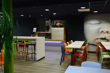 هتل Ibis Budget Cholet Centre