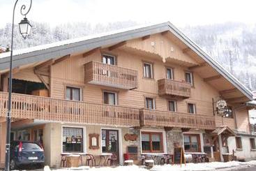 هتل Hôtel L Edelweiss
