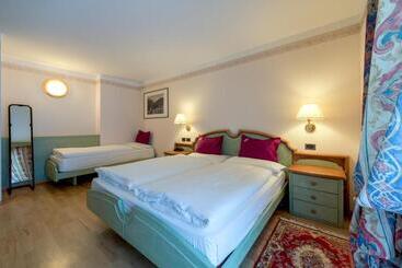 호텔 Albergo Alla Rosa
