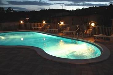 בית מלון כפרי Sporting