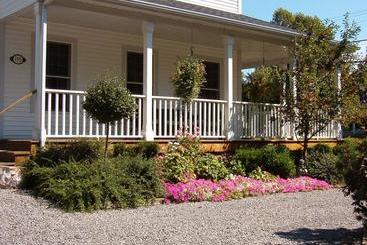 هتل John S Gate Gourmet B&b