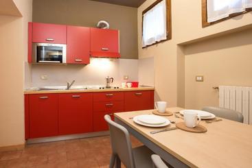 هتل Villa Feleit