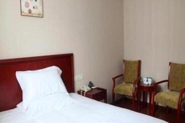 酒店 Greentree Inn Jiangxi Yingtan Railway Station Square Business