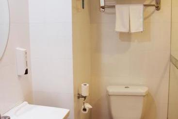 Hanting Hotel Jiaxing Zhongshan Road