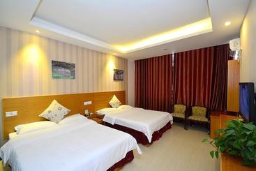 هتل Chenhai Resort