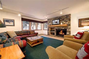 هتل Phoenix House
