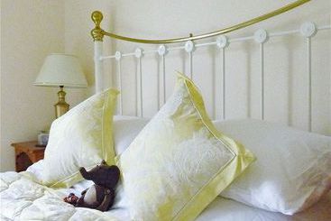 Avalon Lodge Bed And Breakfast
