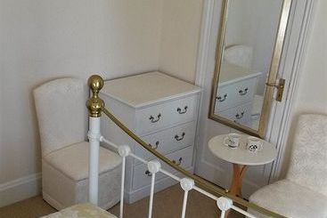 Avalon Lodge Bed And Breakfast