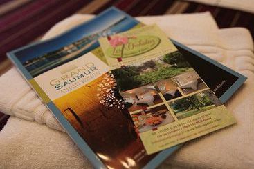 پانسیون Bed & Breakfast Les Orchidées