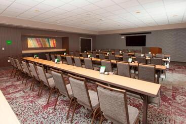 فندق Courtyard By Marriott Houston City Place