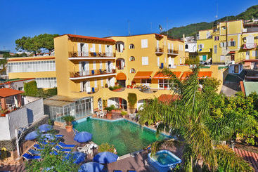 هتل Terme Vinetum