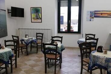 ホテル Albergo Vittoria