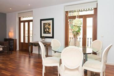 Trinitarios Apartment