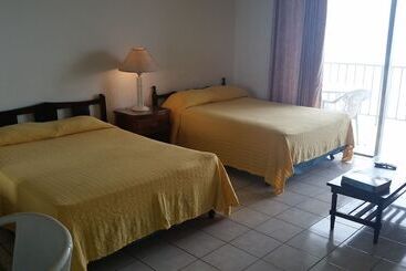 آپارتمان Ocean Air Beach Studio At Montego Bay Club Resort