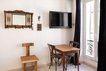 Vagliano Furnished Flat