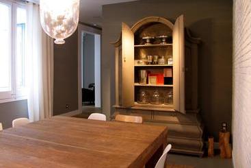 تختخواب و صبحانه The5rooms
